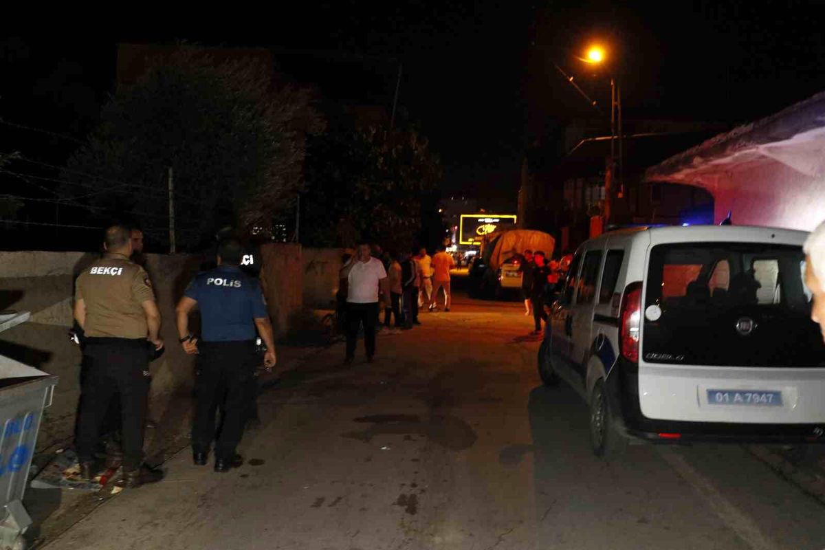 Adana'da Ardı Ardına Duyulan Patlama Sesleri Vatandaşları Alarma Geçirdi