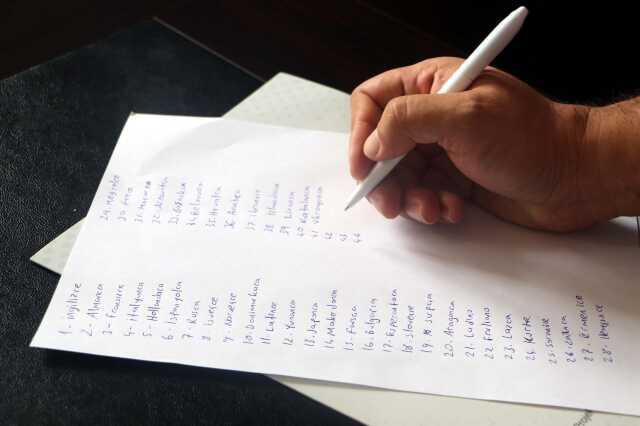 Çocukken okuduğu masal kitabından etkilenip, 44 dil öğrendi Çocukken okuduğu masal kitabından etkilenip, 44 dil öğrendi