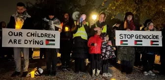 Hollanda'da Annelerden Gazze'deki Öldürülen Çocuklar İçin Sessiz Yürüyüş