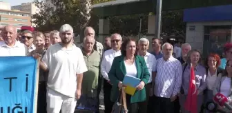 İyi Parti İzmir'den Tutuklu Gazeteciler İçin Eylem: 'Türk Milliyetçiliğinin Mahkûm Edilmesine Geçit Vermeyeceğiz'