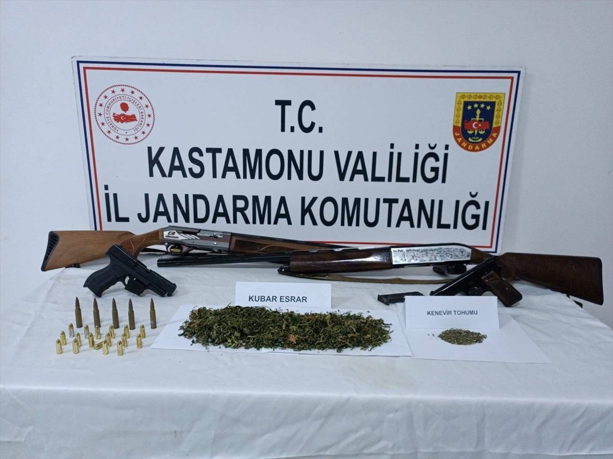 Kastamonu'da Uyuşturucu Operasyonunda 2 Şüpheli Yakalandı