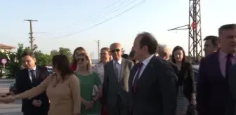 'Kilikya'dan Cumhuriyet'e kıyafet sunumu göz kamaştırdı