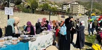 Şemdinli Müftülüğü Filistinlilere Yardım İçin Kermes Düzenledi