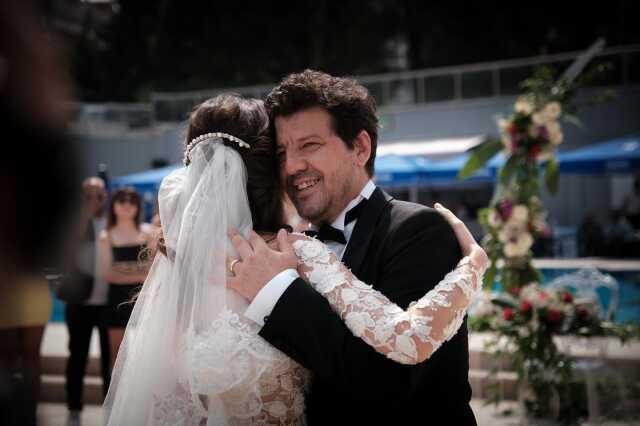 Ünlü oyuncu İlker Aksum baba oluyor Ünlü oyuncu İlker Aksum baba oluyor