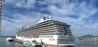 Marina İsimli Yolcu Gemisi Bodrum'a Bin 200 Yolcu Getirdi