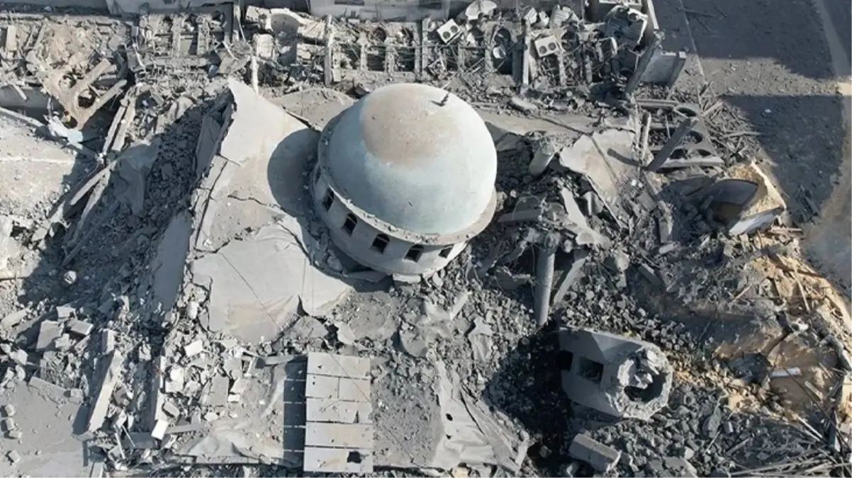 İsrail savaş uçakları gece saatlerinde Hıttin Camisi'ne bomba yağdırdı