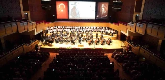 TED İzmir Kolejinden Cumhuriyet'in 100. yılına yakışan program