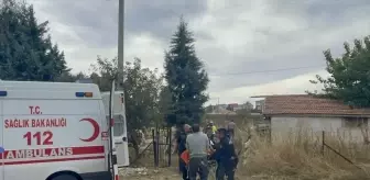 Uşak'ta karısını ve gönül ilişkisi olduğunu iddia ettiği kişiyi bıçaklayan şüpheli yakalandı