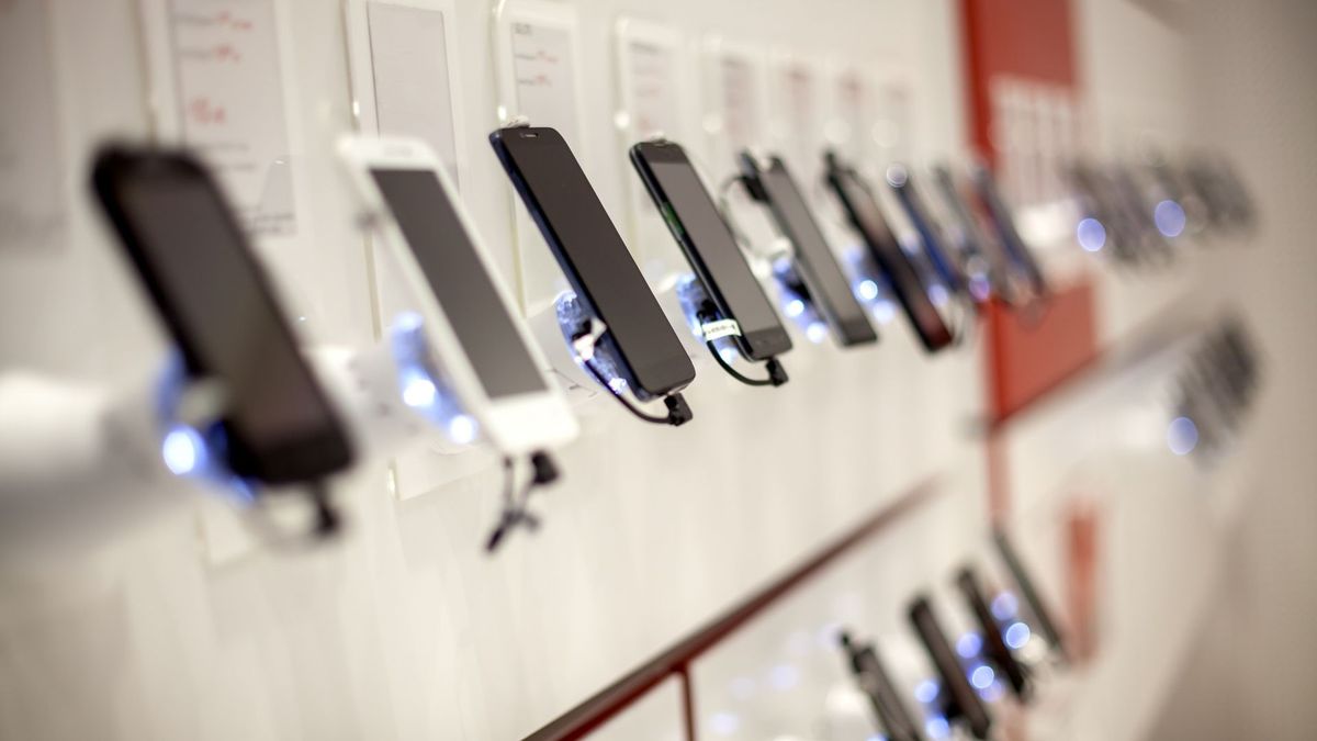 Vergisiz telefon satışı başladı mı? Öğrencilere vergisiz telefon satışı ne zaman? Vergisiz telefon nasıl alınır?