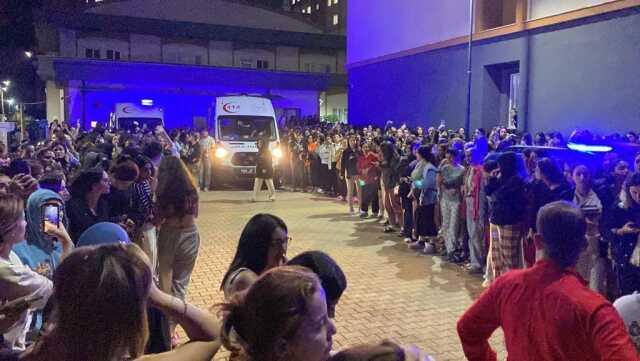 Asansör kazasına can veren genç kızın babası, acı gerçeği paylaştı: Kızım geçen hafta da asansörde kaldı Asansör kazasına can veren genç kızın babası, acı gerçeği paylaştı: Kızım geçen hafta da asansörde kaldı