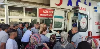 Akaryakıt İstasyonunda Otomobil Alev Aldı: 3 Yaralı, 1 Koyun Öldü