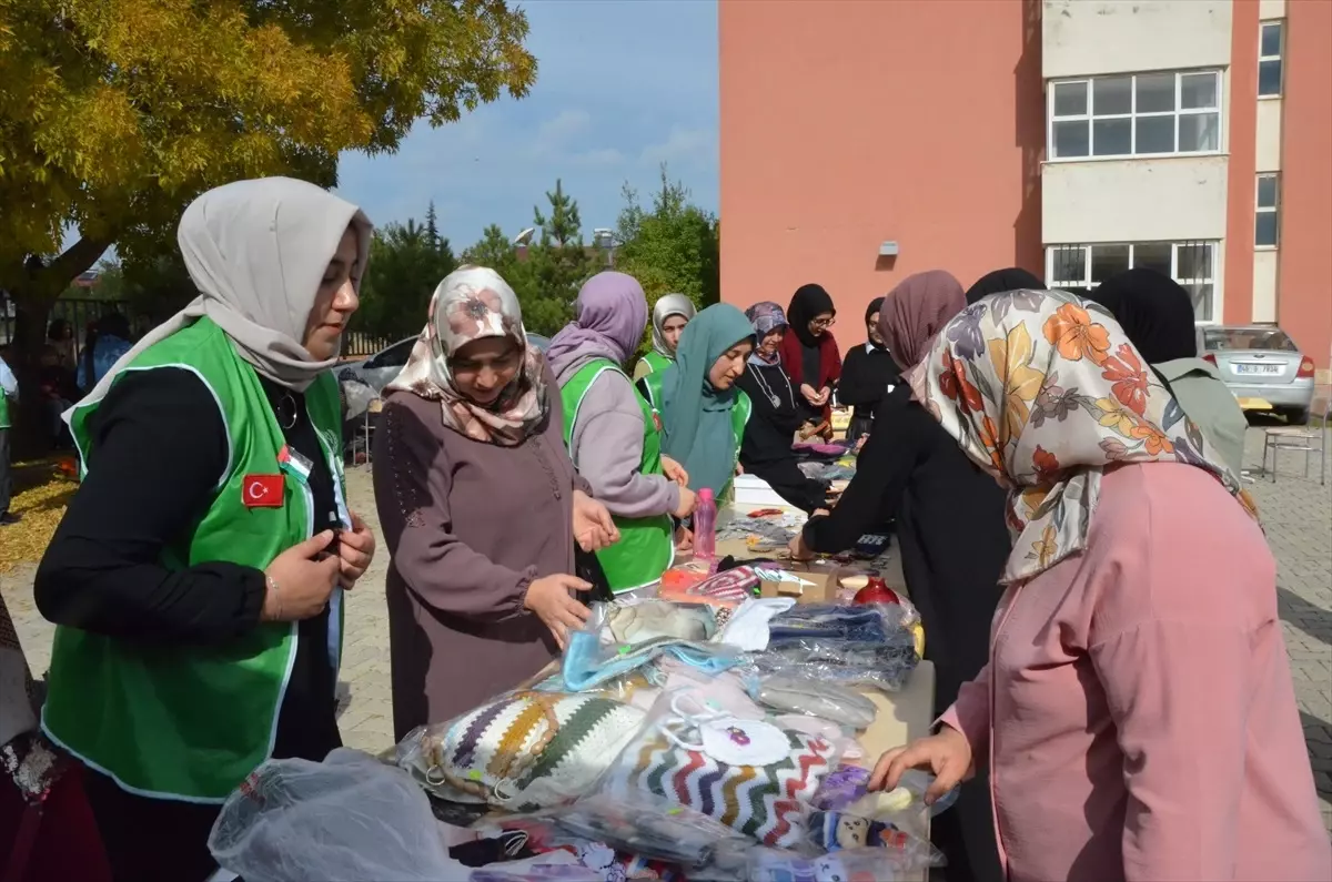 Afşin'de Filistinlilere destek kermesi düzenlendi