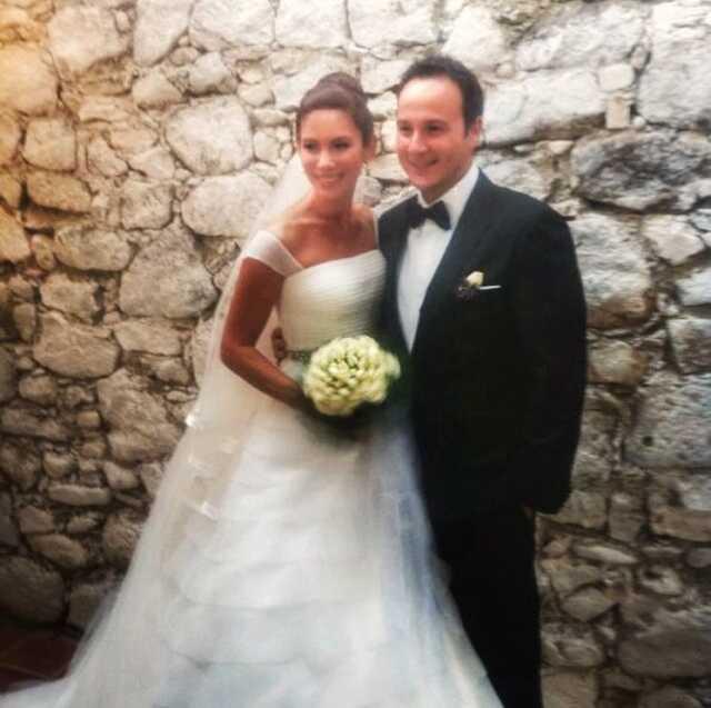 Bomba iddia: Oyuncu Zeynep Beşerler 10 yıllık eşinden ihanet yüzünden boşanıyor Bomba iddia: Oyuncu Zeynep Beşerler 10 yıllık eşinden ihanet yüzünden boşanıyor