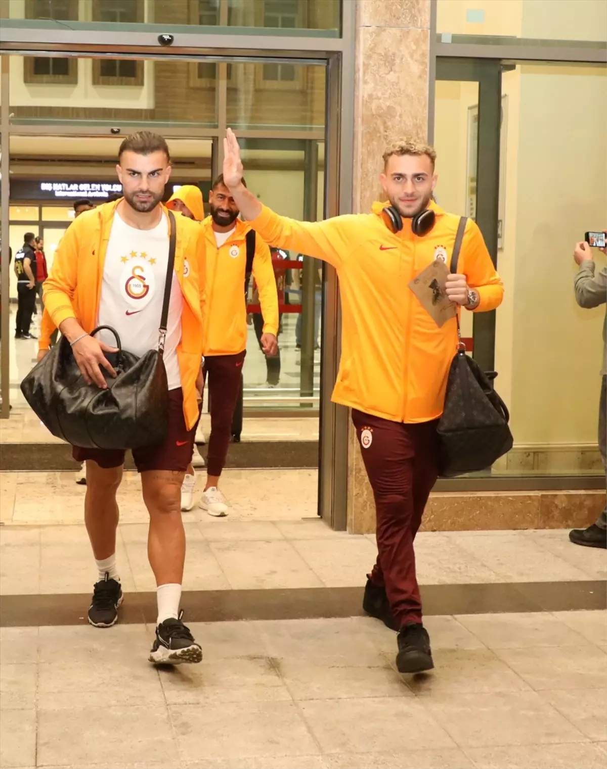 Galatasaray, Rize'ye geldi