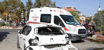 Manisa'da trafik kazası: 2 kişi yaralandı