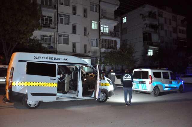 Oğluyla tartışan imam nikahlı kocasını kalbinden bıçakladı Oğluyla tartışan imam nikahlı kocasını kalbinden bıçakladı