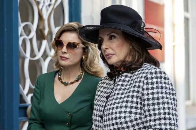 Perihan Savaş kimdir, kaç yaşında, nereli? Perihan Savaş filmleri, dizileri neler?