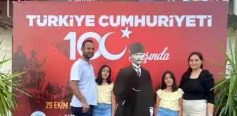 Atatürk Maketi Vatandaşların İlgi Odağı Oldu