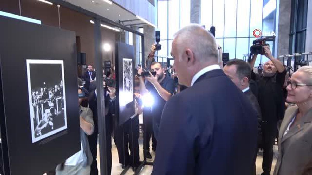 Bakan Ersoy: 'Türkiye'mizi parlak bir geleceğin beklediğine inancım tamdır'