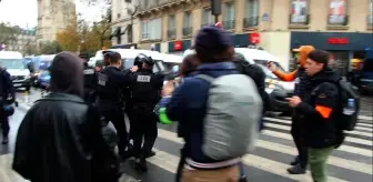 Paris'te Filistin'e Destek Yürüyüşüne Polis Müdahalesi