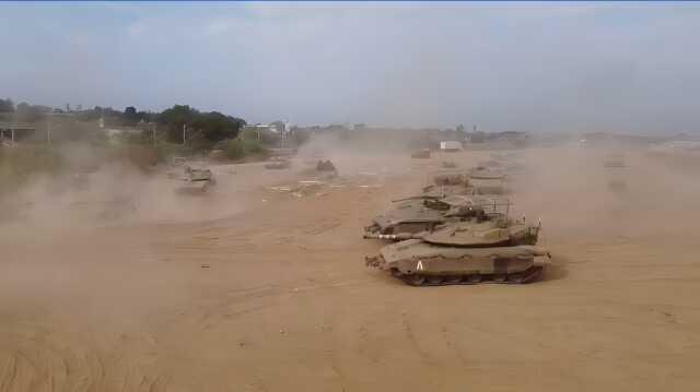 Gazze'ye sabaha kadar havadan ve karadan saldıran İsrail'in durmaya niyeti yok! Tanklar sınırda bekliyor Gazze'ye sabaha kadar havadan ve karadan saldıran İsrail'in durmaya niyeti yok! Tanklar sınırda bekliyor