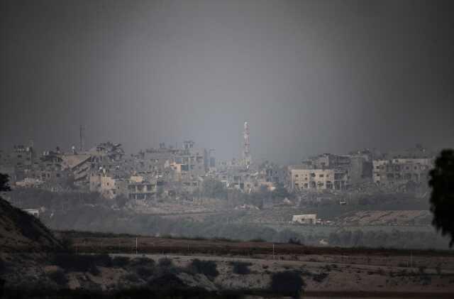 Gazze'ye sabaha kadar havadan ve karadan saldıran İsrail'in durmaya niyeti yok! Tanklar sınırda bekliyor Gazze'ye sabaha kadar havadan ve karadan saldıran İsrail'in durmaya niyeti yok! Tanklar sınırda bekliyor