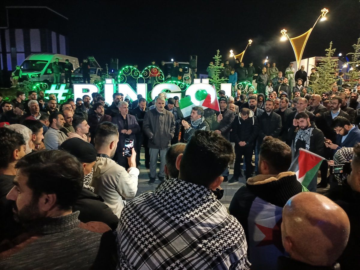 İsrail'in abluka altındaki Gazze'ye saldırıları protesto edildi