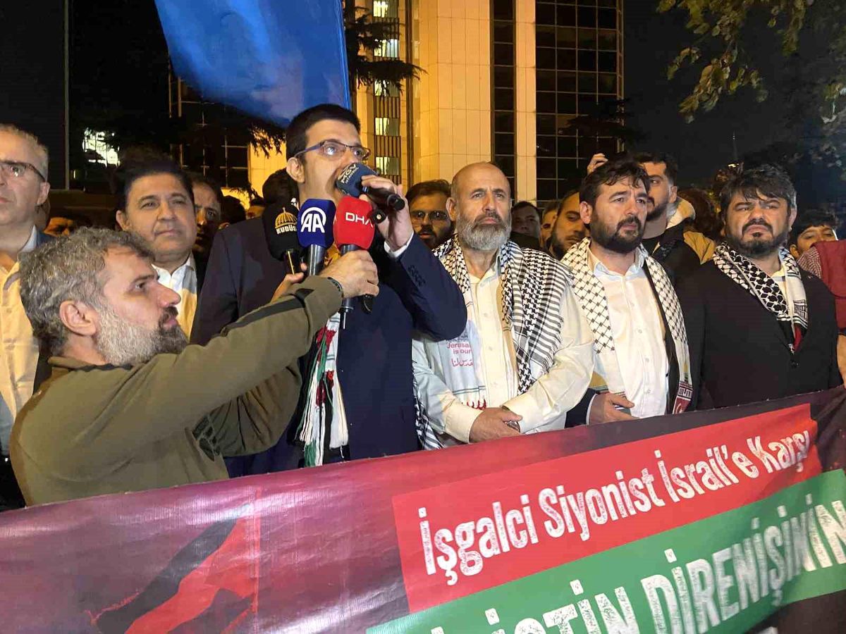 İstanbul'da İsrail Başkonsolosluğu Önünde Gazze Saldırıları Protesto Edildi