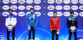 Elvira Kamaloğlu U23 Dünya Güreş Şampiyonası'nda bronz madalya kazandı
