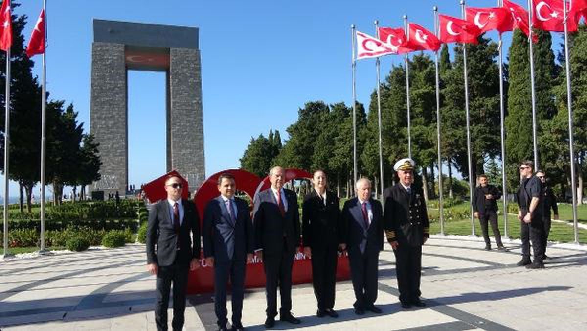 KKTC CUMHURBAŞKANI TATAR ŞEHİTLER ABİDESİ'Nİ ZİYARET ETTİ