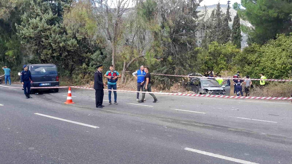 Muğla'da trafik kazasında 4 kişi hayatını kaybetti