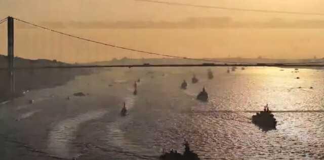 29 Ekim Cumhuriyet Bayramı dolayısıyla İstanbul Boğazı'nda 100 geminin geçiş töreni başladı 29 Ekim Cumhuriyet Bayramı dolayısıyla İstanbul Boğazı'nda 100 geminin geçiş töreni başladı