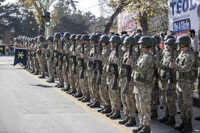 81 ilden görüntü yağıyor! Cumhuriyetin 100. yılı yurt genelinde coşkuyla kutlanıyor 81 ilden görüntü yağıyor! Cumhuriyetin 100. yılı yurt genelinde coşkuyla kutlanıyor