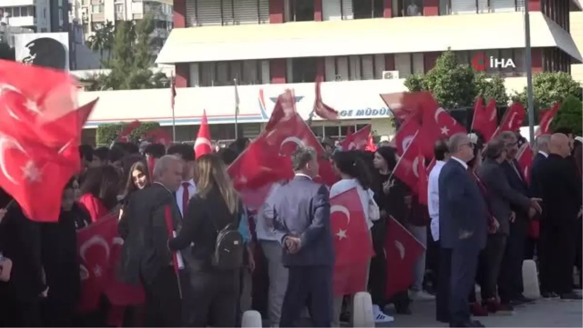 Adana'da Türkiye Cumhuriyeti'nin 100. yıl coşkusu