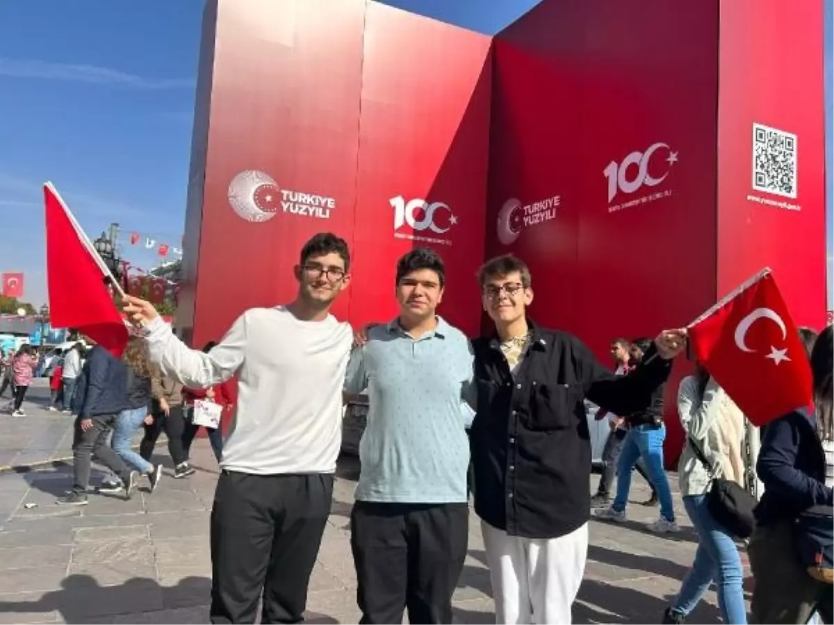 Ankara'da Cumhuriyet'in 100. yılı coşkuyla kutlandı