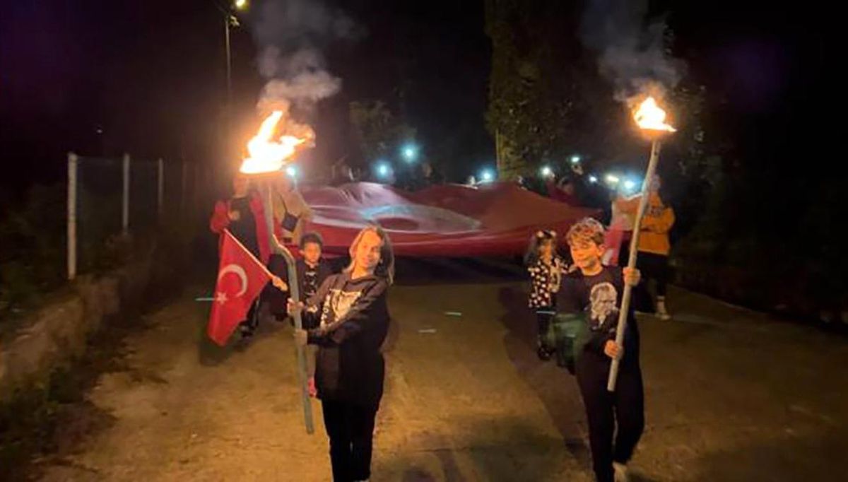 Ardeşen'de Cumhuriyetin 100. yılı kutlandı