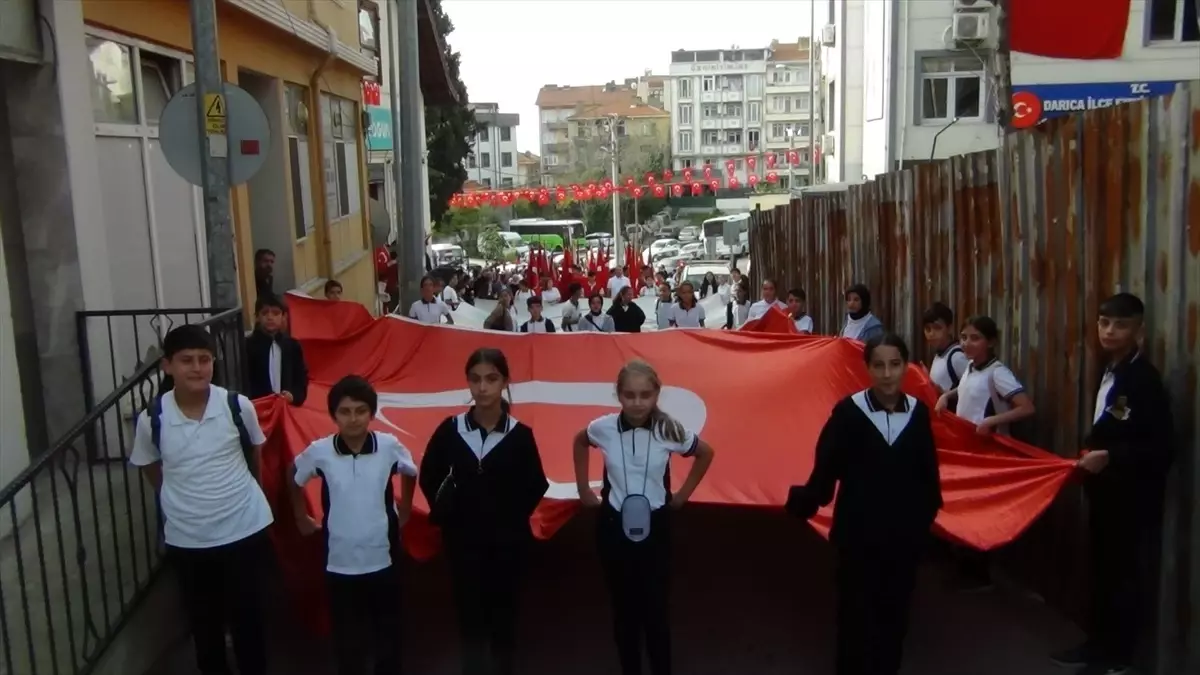 Darıca'da Cumhuriyet'in 100. yılı kutlandı