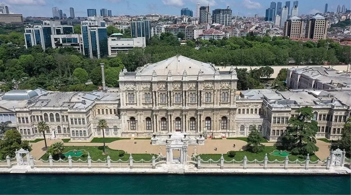 DOLMABAHÇE SARAYI KAÇA KADAR AÇIK? 29 Ekim Dolmabahçe Sarayı ücretsiz mi? Dolmabahçe Sarayı Ziyaret Saatleri!