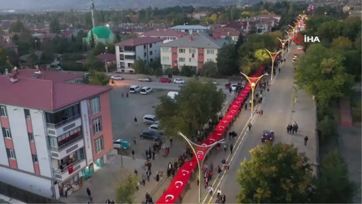 Erzincan'da 100. Yıl Bayrak Yürüyüşü