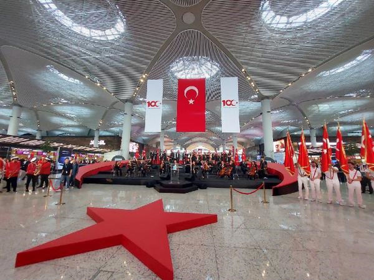 İstanbul Havalimanı'nda Cumhuriyet Bayramı coşkusu