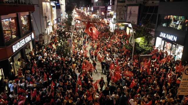 Türkiye'nin dört bir yanında Cumhuriyet coşkusu Türkiye'nin dört bir yanında Cumhuriyet coşkusu