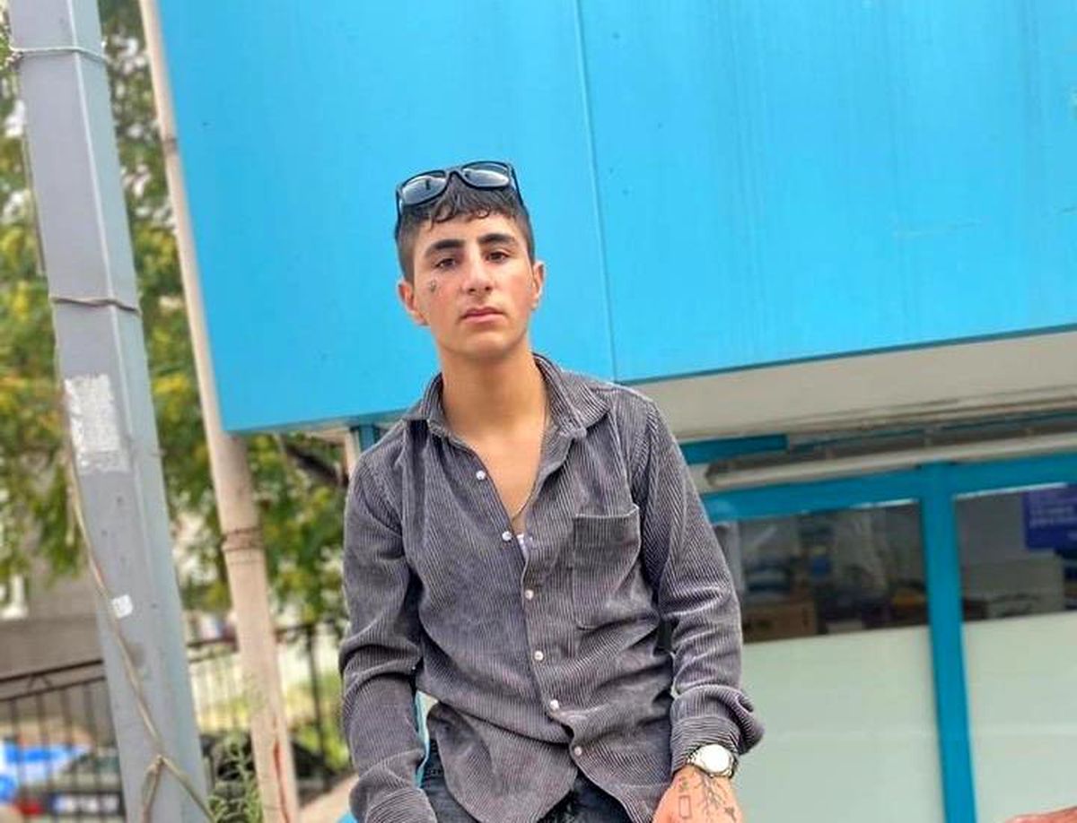Kocaeli'de 17 yaşındaki çocuğa motosiklet sürerken parke taşı atıldı, hayatını kaybetti