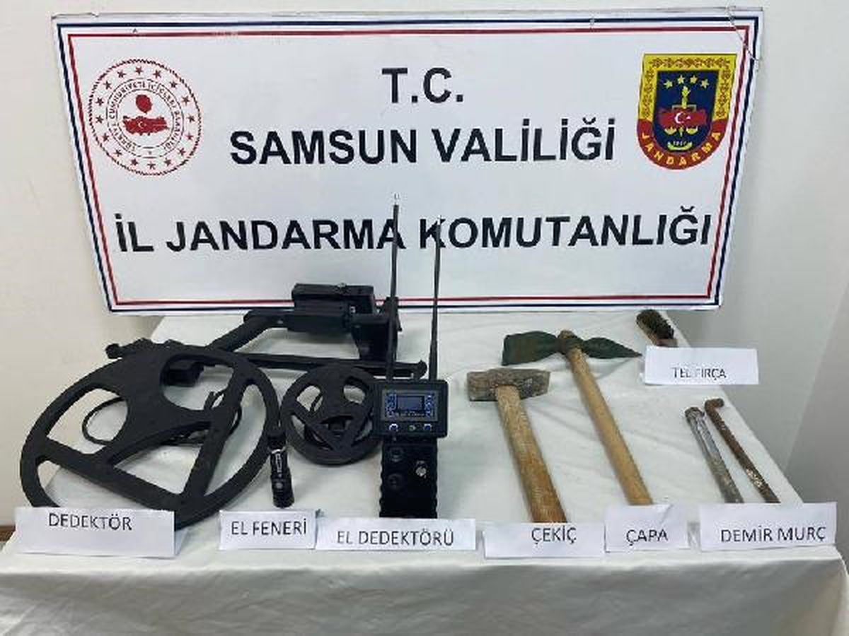 Samsun'da Define Arayan 4 Kişi Yakalandı