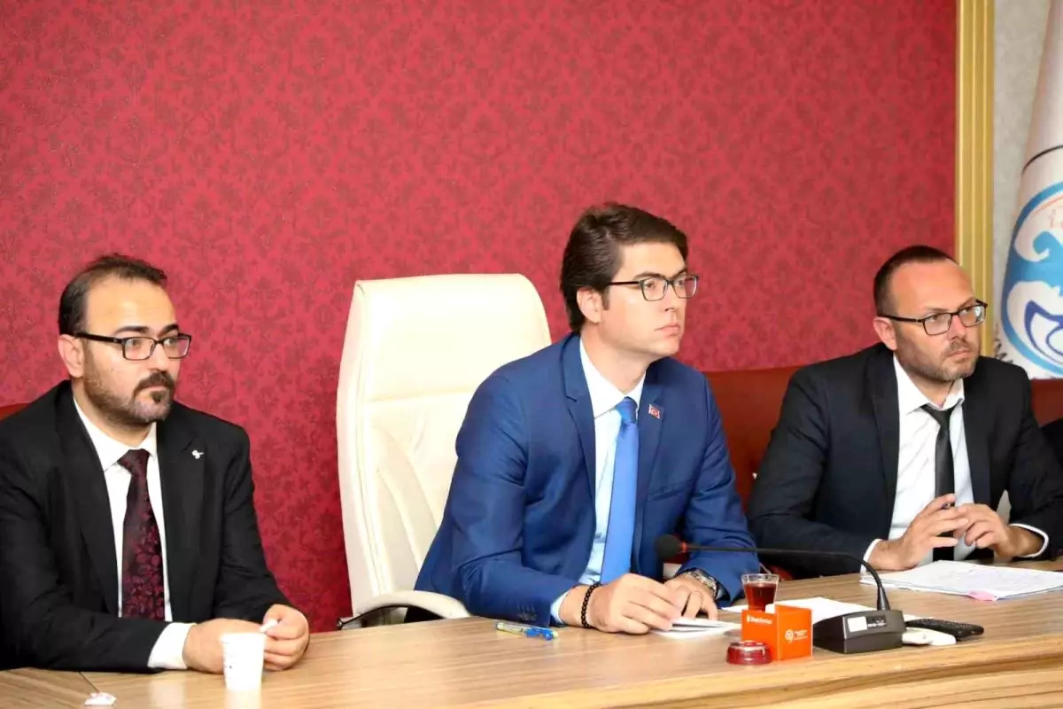 Van'ın Erciş ilçesinde muhtarlar toplantısı yapıldı