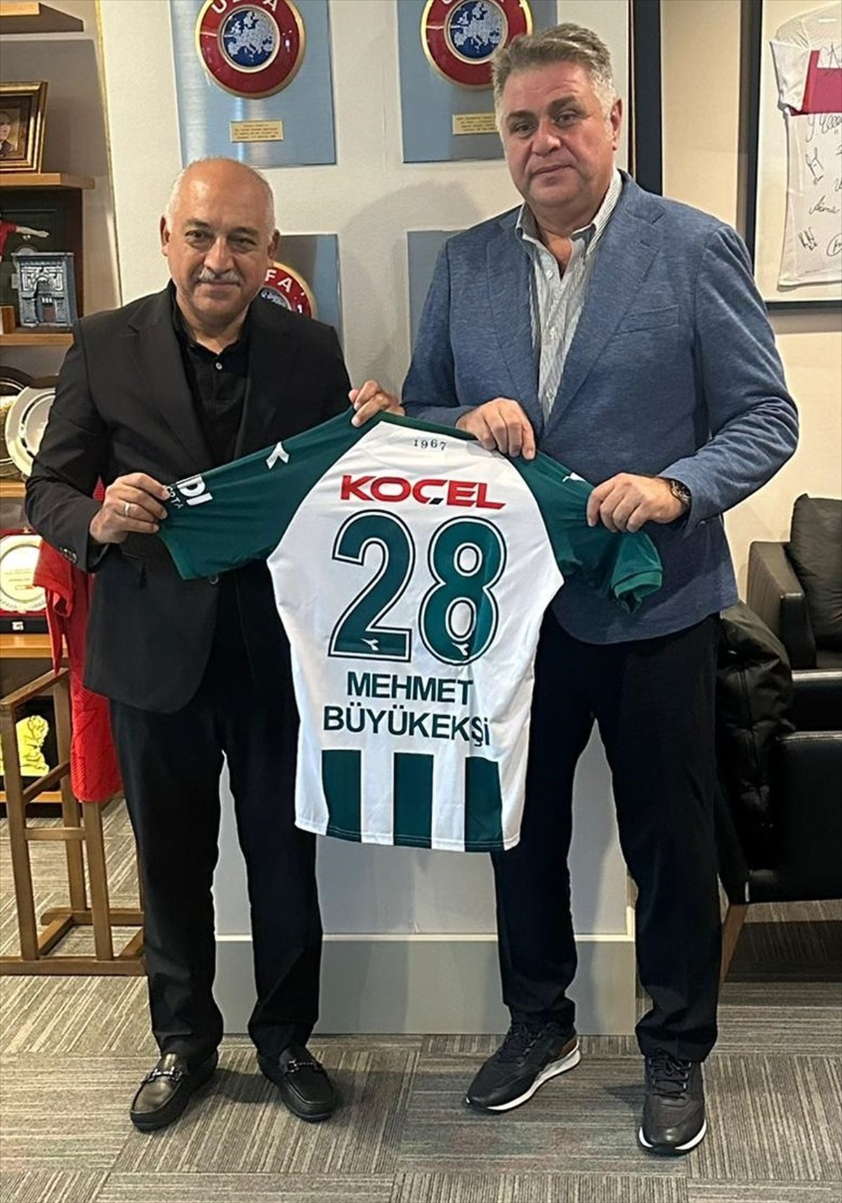 Bitexen Giresunspor Başkanı Nahid Ramazan Yamak, TFF Başkanı Mehmet Büyükekşi'yi ziyaret etti