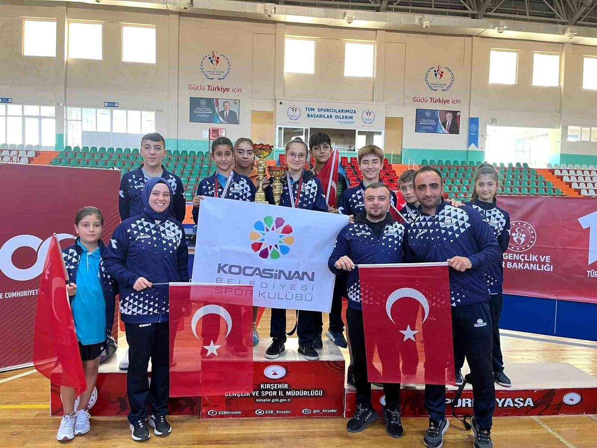 Kocasinan Belediyesi Spor Kulübü Masa Tenisi Takımları Şampiyon Oldu