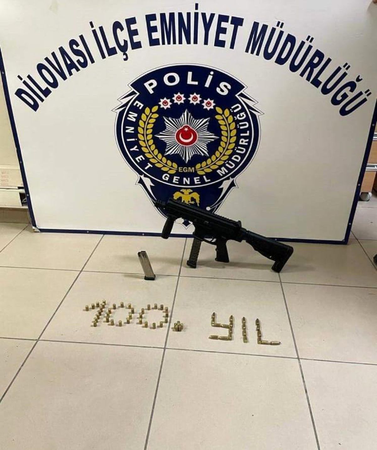 Düğün konvoyunda makineli tüfek bulundu