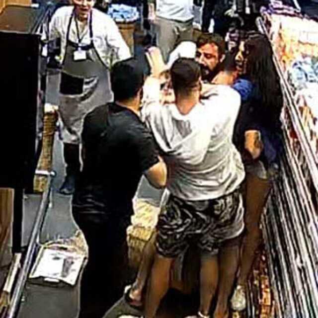 Market kavgasında çakı ile öldürülen adam, olayın olduğu gün sevgilisine evlenme teklif etmiş Market kavgasında çakı ile öldürülen adam, olayın olduğu gün sevgilisine evlenme teklif etmiş