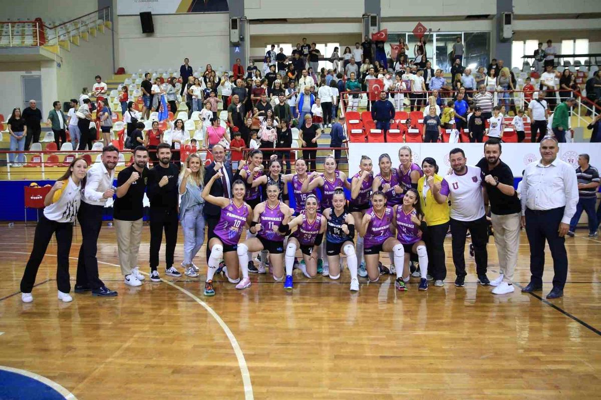 Pamukkale'de 100. yıl kutlamalarına sporla damga vuruldu