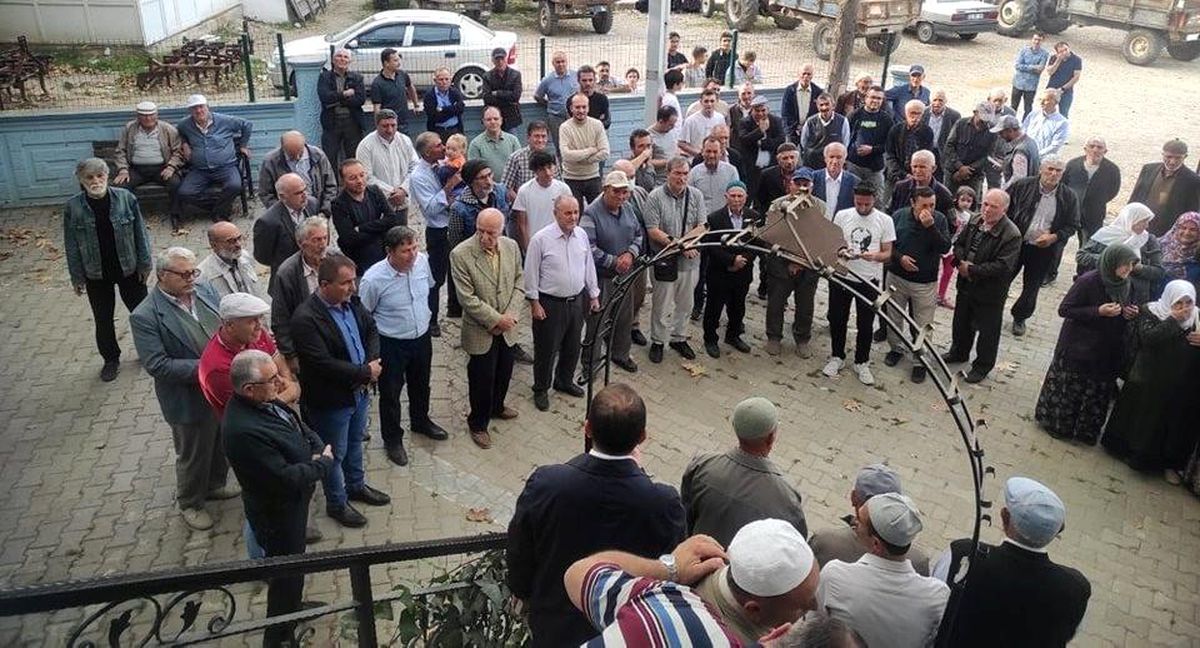 Simav'dan Umreye Gidecek 10 Umreci Dualarla Uğurlandı